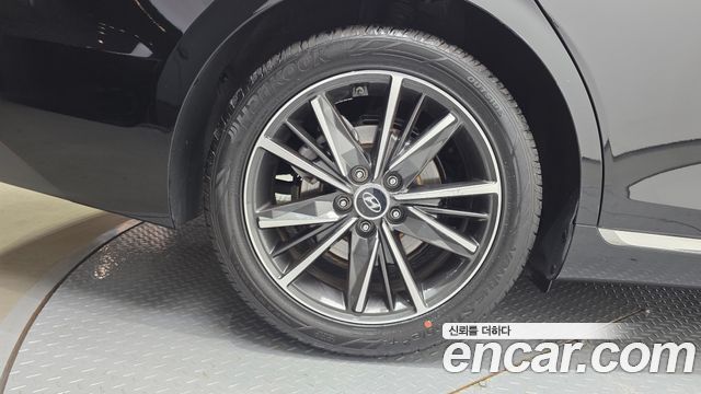 Hyundai Grandeur 2023 — photo 5