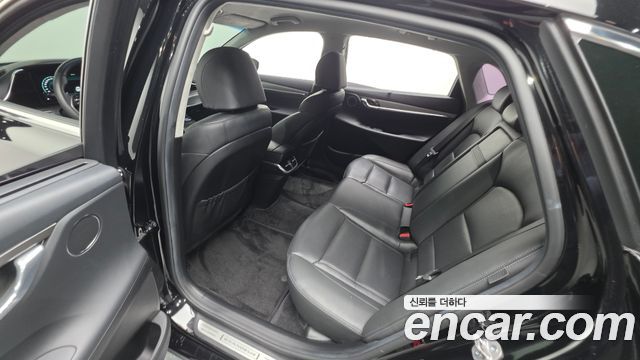 Hyundai Grandeur 2023 — photo 16
