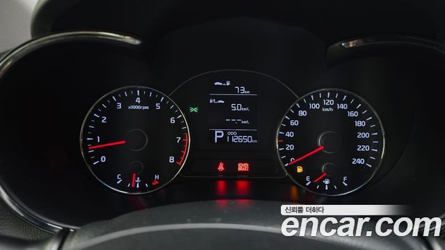 Kia K3 2014 — photo 11