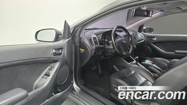 Kia K3 2014 — photo 13