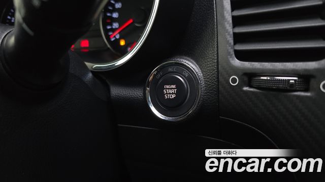 Kia K3 2014 — photo 24