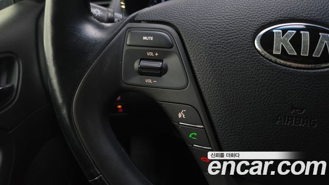 Kia K3 2014 — photo 25