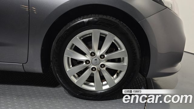 Kia K3 2014 — photo 7