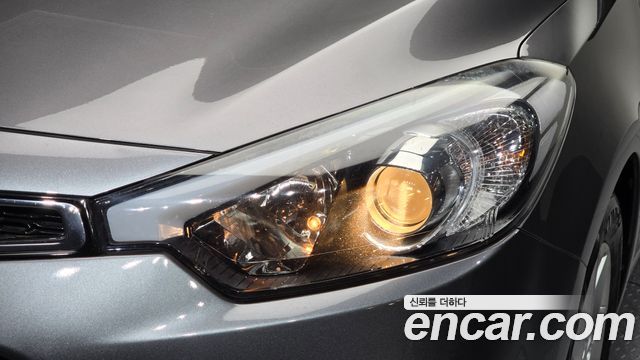 Kia K3 2014 — photo 8