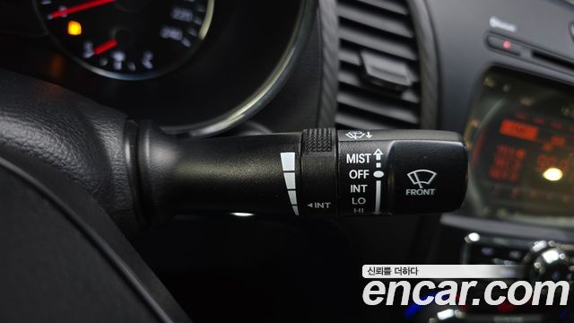 Kia K3 2014 — photo 28