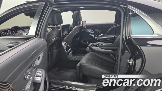 Mercedes-Benz S-Class 2017 — photo 11