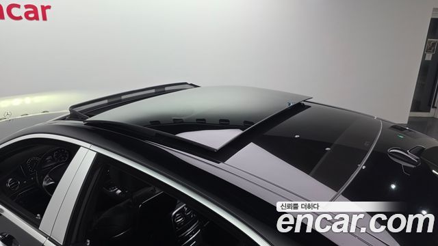 Mercedes-Benz S-Class 2017 — photo 17