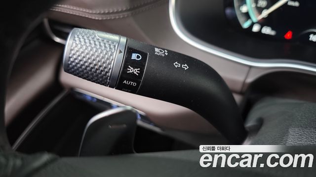 Genesis GV80 2023 — photo 26