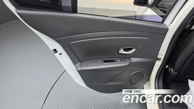 Renault Korea SM3 2018 — photo 15