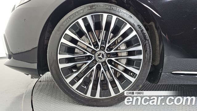Mercedes-Benz S-Class 2023 — photo 5