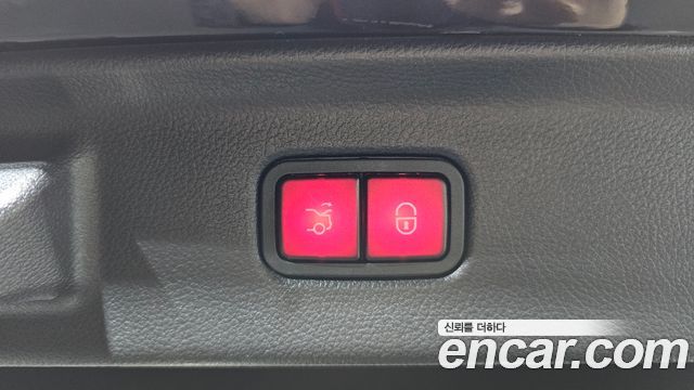 Mercedes-Benz S-Class 2023 — photo 23