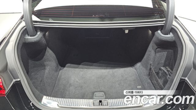 Mercedes-Benz S-Class 2023 — photo 24
