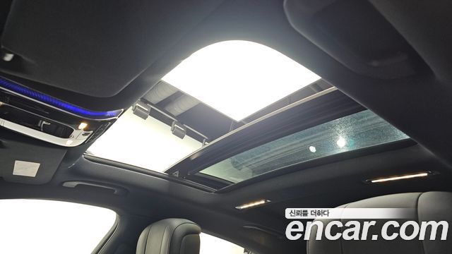 Mercedes-Benz S-Class 2023 — photo 37