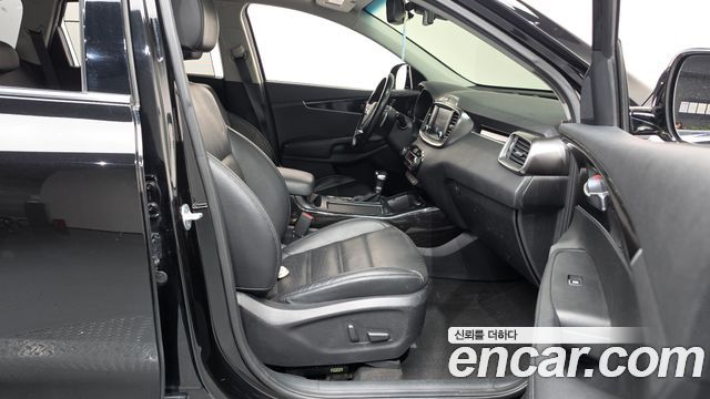 Kia Sorento 2018 — photo 11