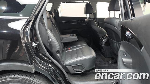 Kia Sorento 2018 — photo 12