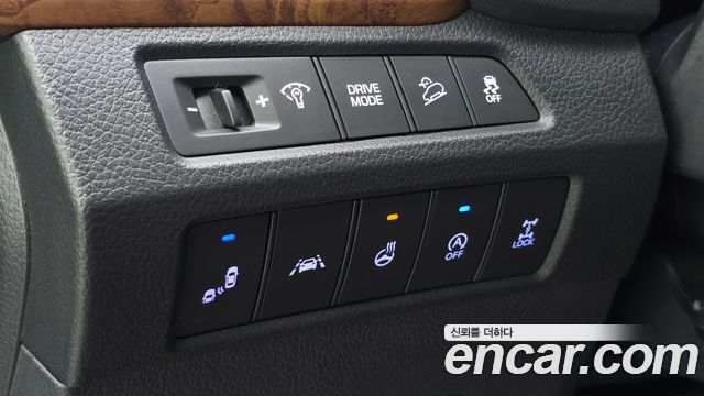 Hyundai Santafe 2018 — photo 14