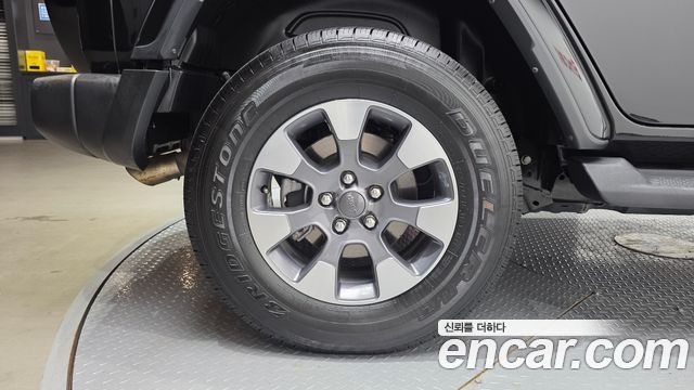 Jeep Wrangler 2021 — photo 5