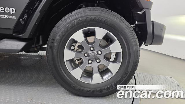 Jeep Wrangler 2021 — photo 7