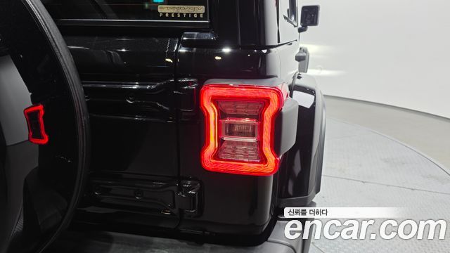 Jeep Wrangler 2021 — photo 9