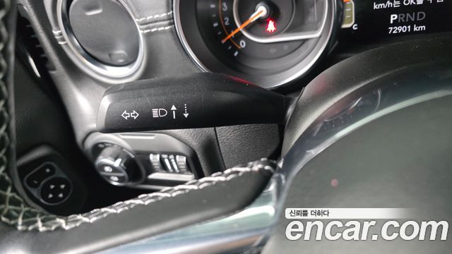 Jeep Wrangler 2021 — photo 33