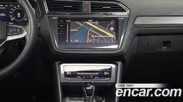 Volkswagen Tiguan 2023 — photo 19
