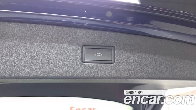 Volkswagen Tiguan 2023 — photo 27