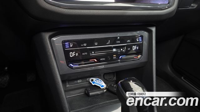 Volkswagen Tiguan 2023 — photo 29