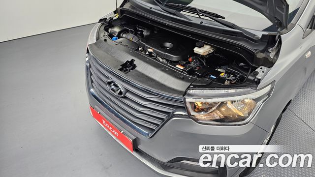Hyundai Starex 2021 — photo 6
