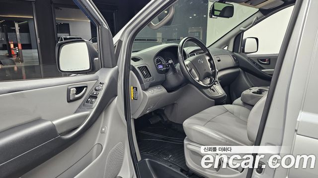 Hyundai Starex 2021 — photo 10