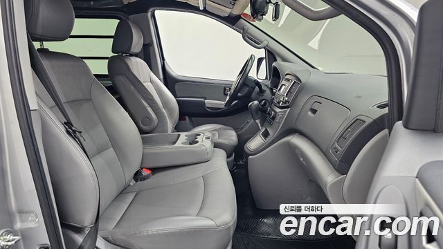 Hyundai Starex 2021 — photo 11