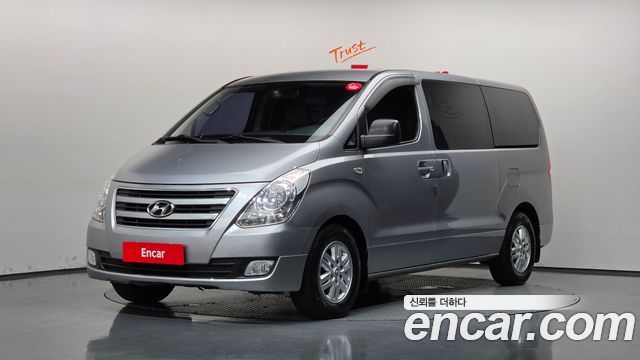 Hyundai Starex 2018 — photo 1