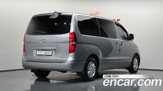 Hyundai Starex 2018 — photo 2