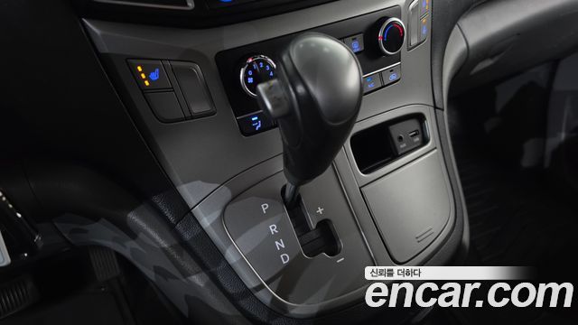 Hyundai Starex 2018 — photo 9