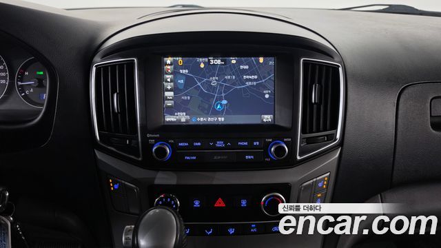 Hyundai Starex 2018 — photo 14