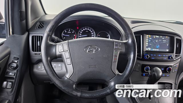Hyundai Starex 2018 — photo 15