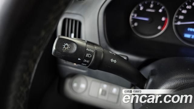 Hyundai Starex 2018 — photo 16
