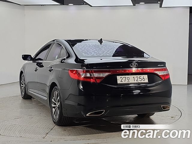 Hyundai Grandeur 2012 — photo 3