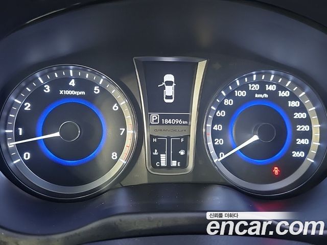 Hyundai Grandeur 2012 — photo 7