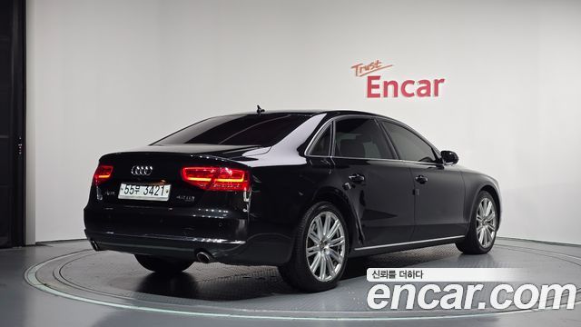 Audi A8 2013 — photo 2