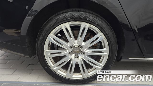 Audi A8 2013 — photo 5