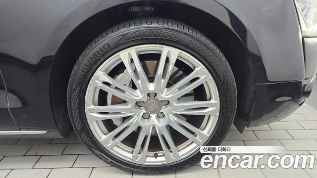 Audi A8 2013 — photo 7