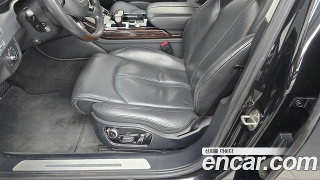 Audi A8 2013 — photo 27