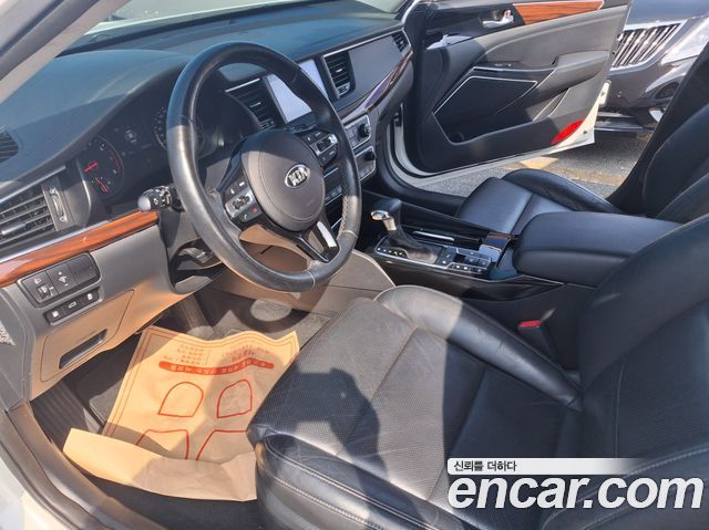 Kia K7 2017 — photo 8