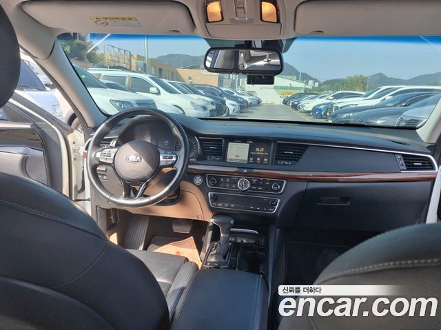 Kia K7 2017 — photo 9