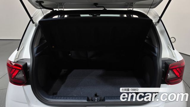 Hyundai Venue 2022 — photo 22