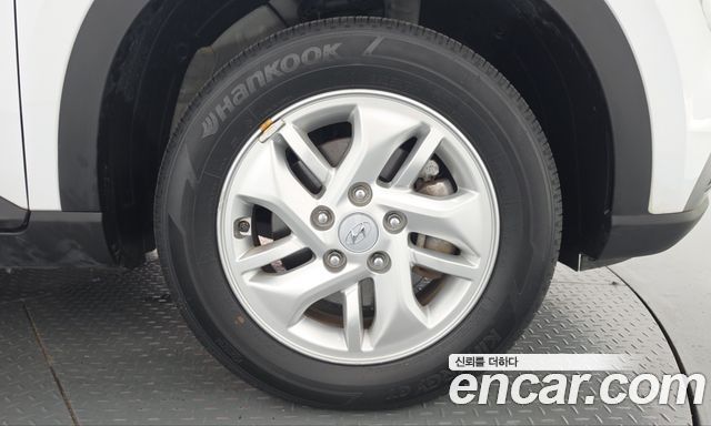 Hyundai Venue 2022 — photo 7