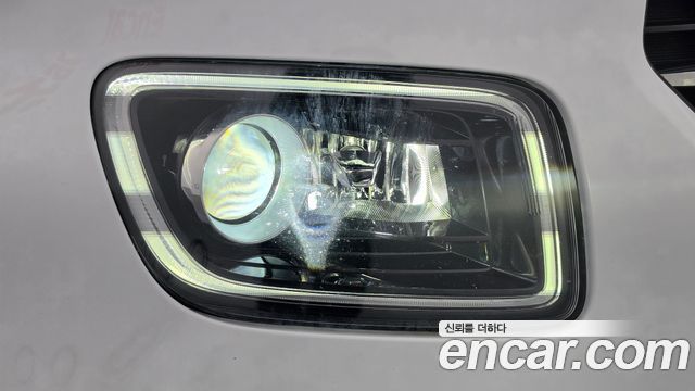 Hyundai Venue 2022 — photo 8