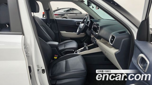 Hyundai Venue 2022 — photo 16