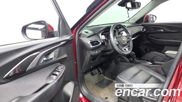 Chevrolet Korea Trailblazer 2022 — photo 17