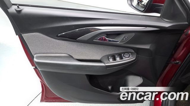 Chevrolet Korea Trailblazer 2022 — photo 14